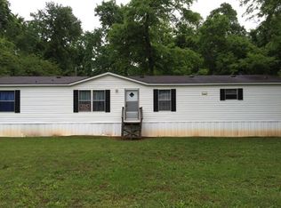 5 Coulter Dr, Wedgefield, SC 29168