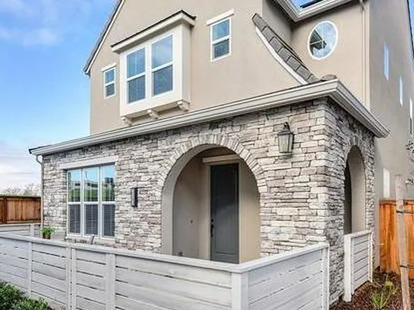 2363 Bastogne Way, Sacramento, CA 95818