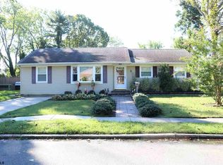 5 Princeton Rd, Somers Point, NJ 08244