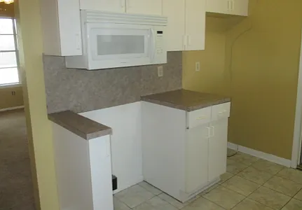 322 Briarwood Dr — Photo 5