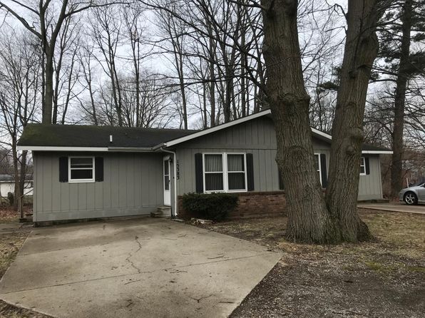 15383 Pine St, Grand Haven, MI 49417