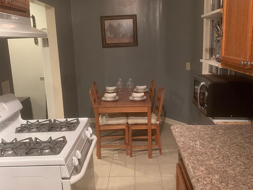 1st image of 1437 1/2 W 108th St