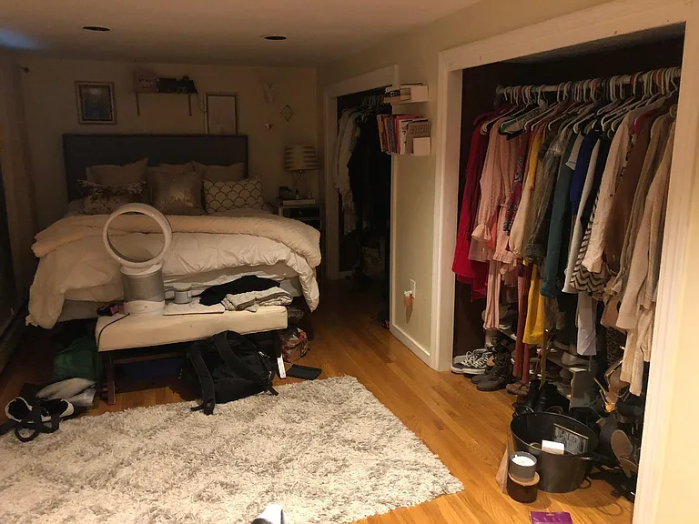 lower back bedroom