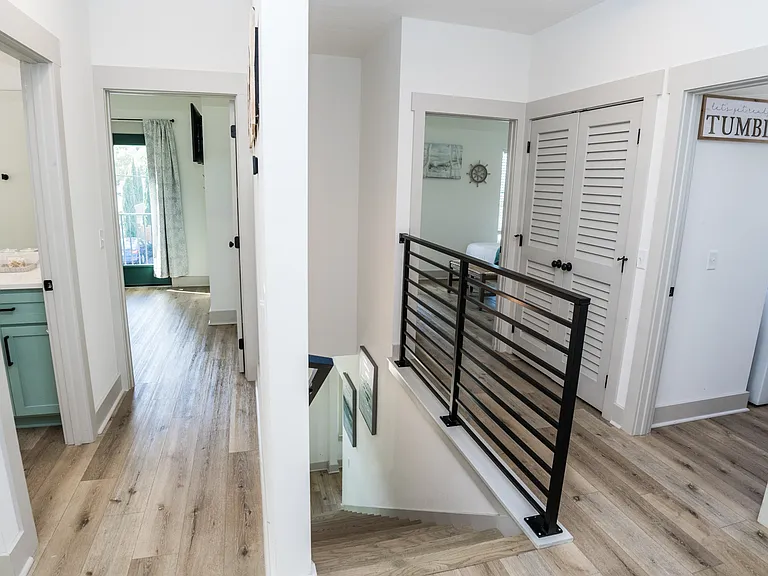 22524 Lakeview Dr — Photo 49