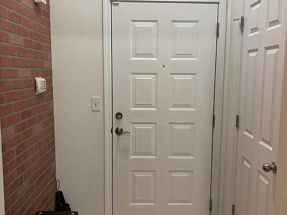 Entry way and cloak closet
