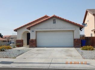 14418 Queen Valley Rd, Victorville, CA 92394