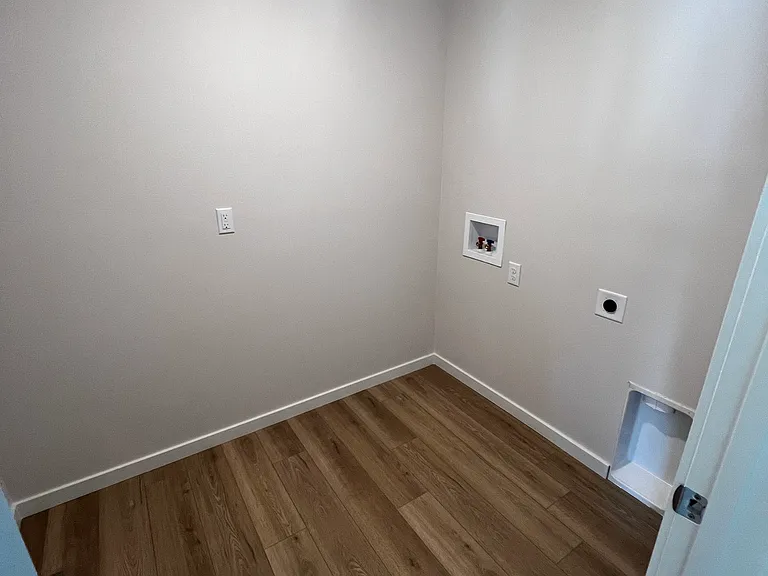 2436 E Spaniel St — Photo 9