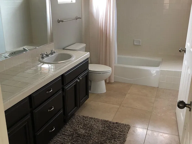 Jack and Jill upstairs bath