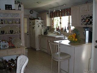 3rd image of 129 Hilltop Dr