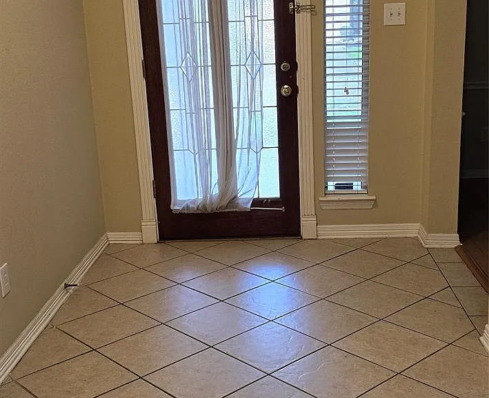 1018 Winter Green Ct — Photo 6