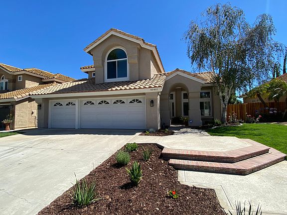 2nd image of 40461 Yardley Ct