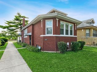 11601 S Hale Ave, Chicago, IL 60643
