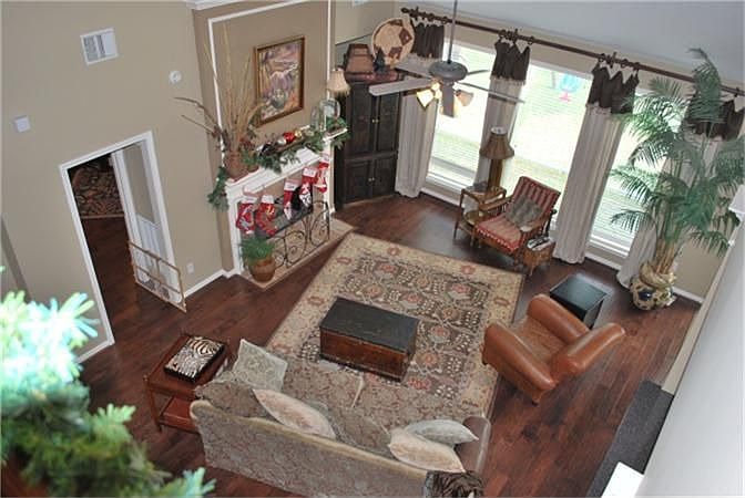 2nd image of 15467 Bay Tree Lndg