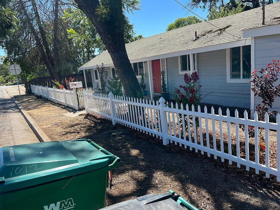1st image of 1012 W 9th St