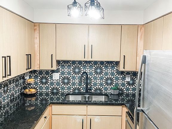 2nd image of 7055 Hampton Ave #102