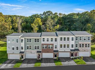 31 Four Leaf Dr, Downingtown, PA 19335