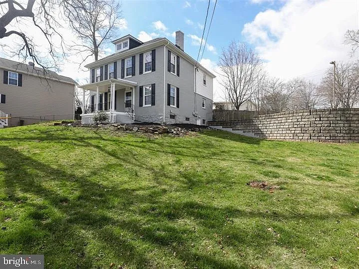 219 Millwood Ave #2 — Photo 10
