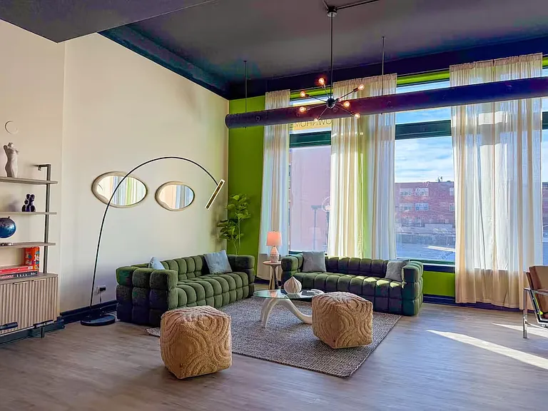 2325 S Michigan Ave #1 — Photo 5