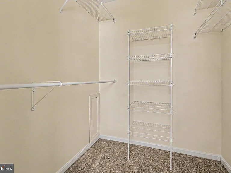 645 Springhouse Ln — Photo 21