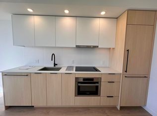 13738 Central Ave #612, Surrey, BC V3T 0K6