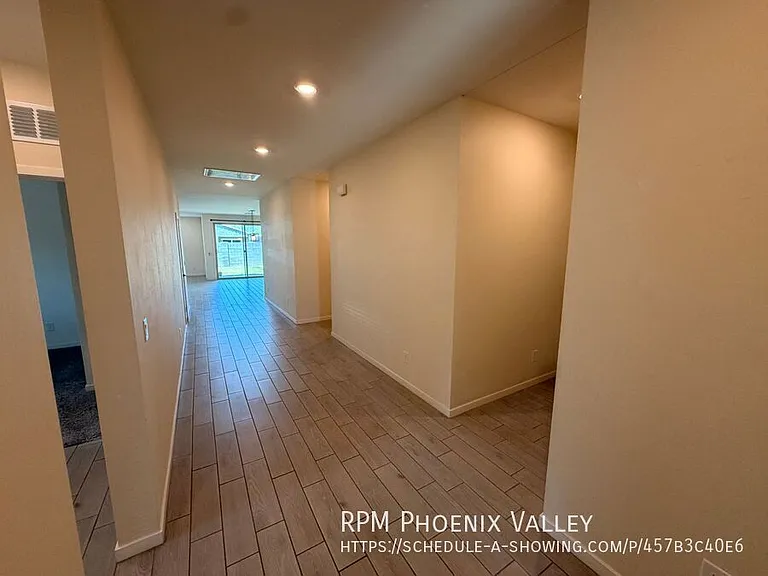12644 W Gardenia Ave — Photo 2