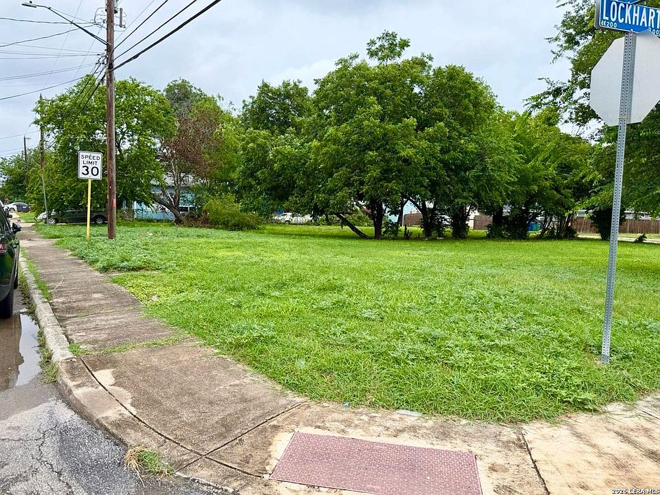 1st image of 1625 BURNET ST LOT 8
