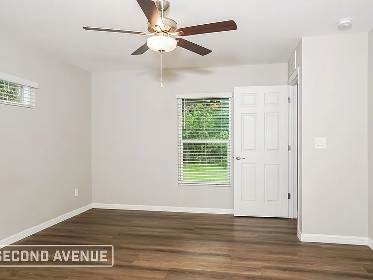 678 Rutland Cir — Photo 11