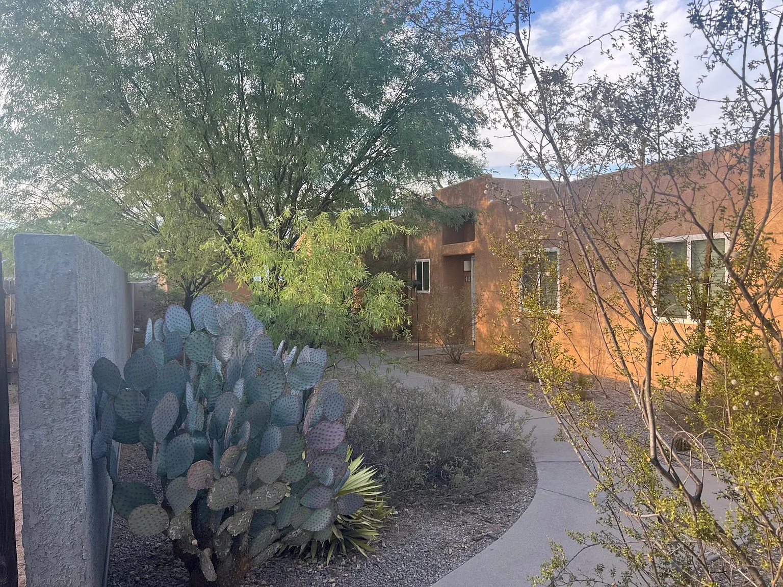2 bed, $1,300 — Photo 1