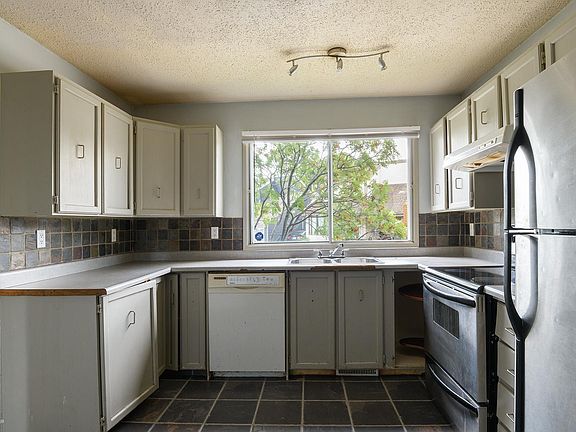 2nd image of 5511 92c Ave NW