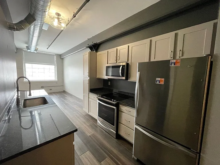 Oak Knitting Mill Apartments Franklin Square Available — Photo 7