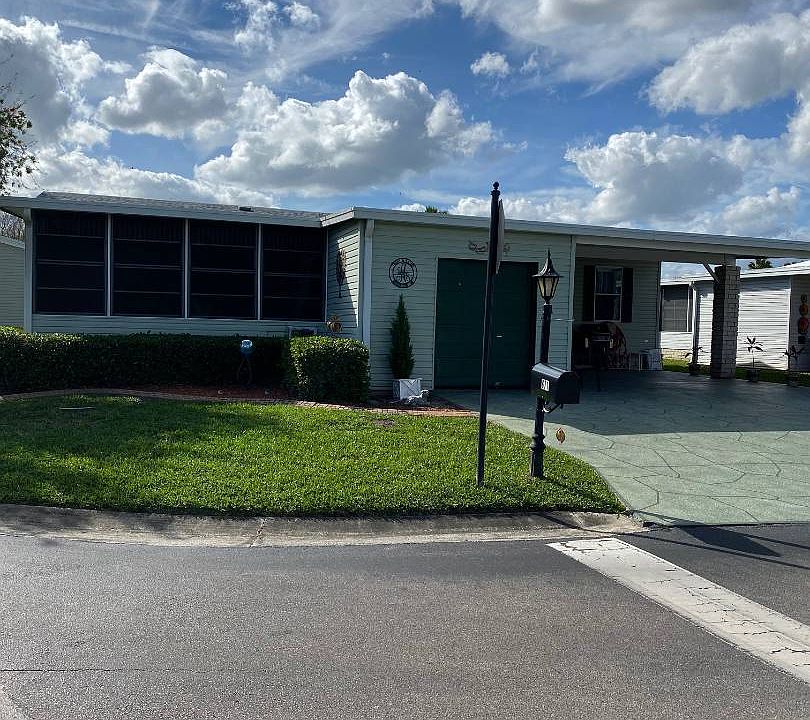1st image of 671 Tulip Cir W