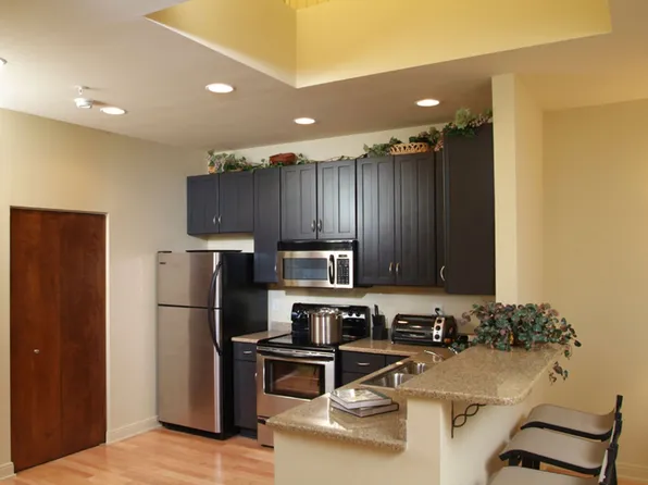 Shoemaker Flats, 133-137 W Market St #3B, Indianapolis, IN 46204