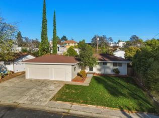 145 Ginger Dr, Auburn, CA 95603
