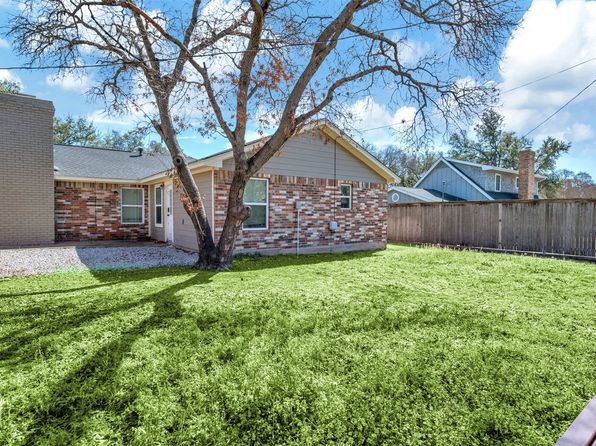 3900 Sundown Dr, Benbrook, TX 76116