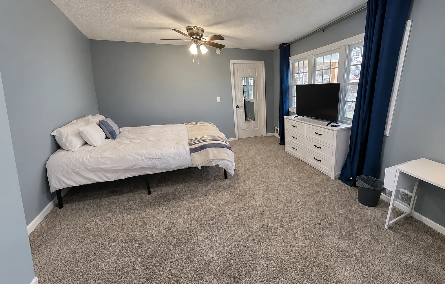 7 bed, $600 — Photo 2