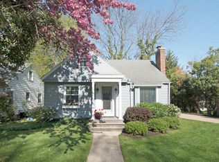 1776 Warwick Rd SE, East Grand Rapids, MI