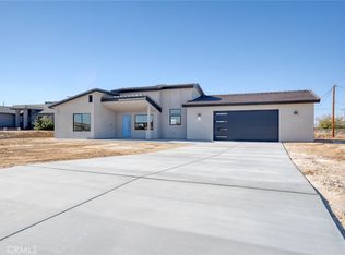 4834 Round Up Rd, Twentynine Palms, CA 92277