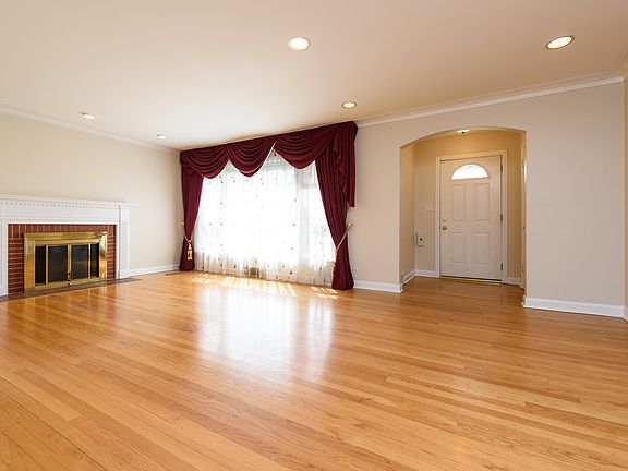 2nd image of 6731 N Ramona Ave