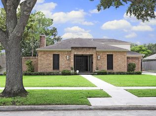 5755 Birdwood Rd, Houston, TX 77096
