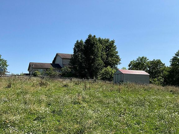 3rd image of 655 Kendall Rd