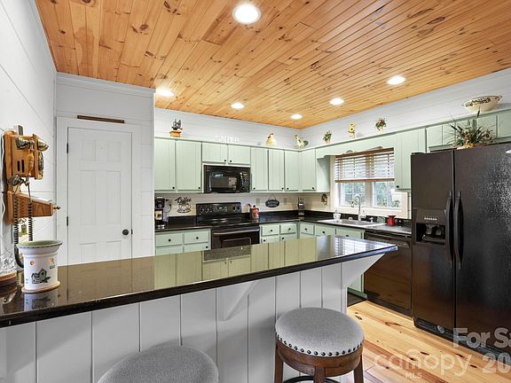 4th image of 78 Longview Rdg