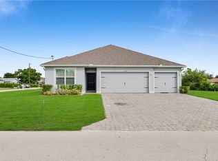 1327 SE 16th Pl, Cape Coral, FL 33990