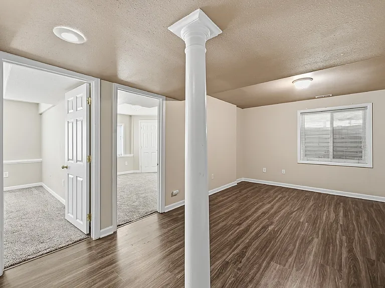 7338 Allens Park Dr — Photo 32
