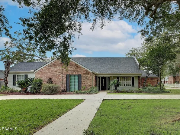 104 Kilbourne Cir, Carencro, LA 70520