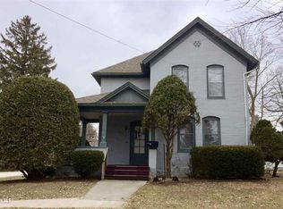 602 S Madison St, Mount Carroll, IL 61053