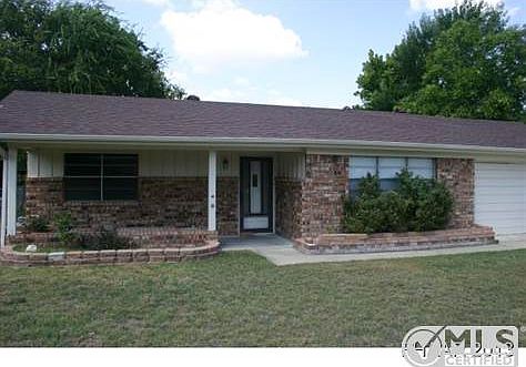 3rd image of 206 Cottonwood Dr
