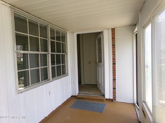 3rd image of 53E Cambridge Court