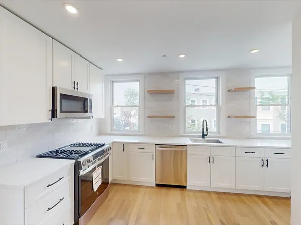 59 Gove St #2, Boston, MA 02128