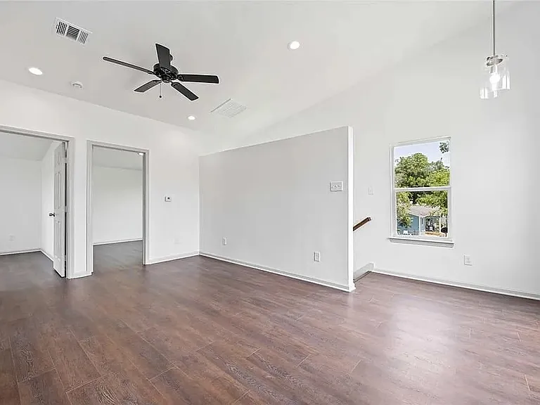 4711 Sayers St — Photo 11