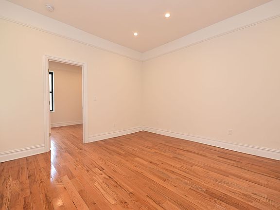 2nd image of 69 Tiemann Pl APT 4